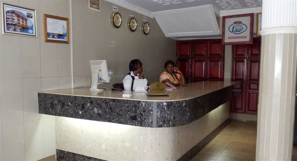 Hotel Santa Lucia Yaoundé Exterior foto